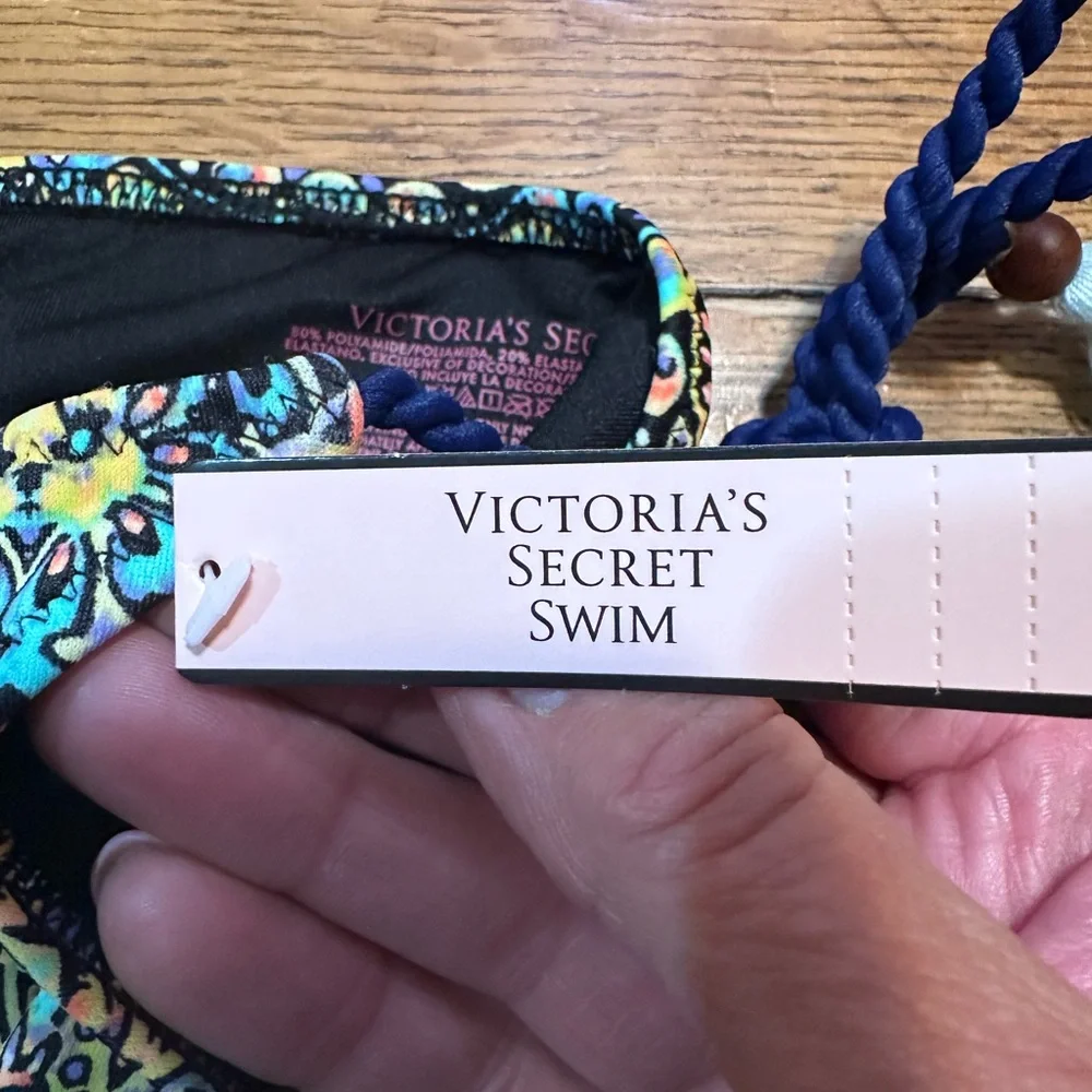 Victoria’s‎ Secret NWT Swim bikini bottoms only sz small